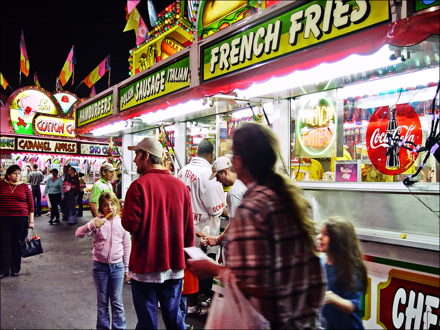 A couple more pics from the fair (color this time)
