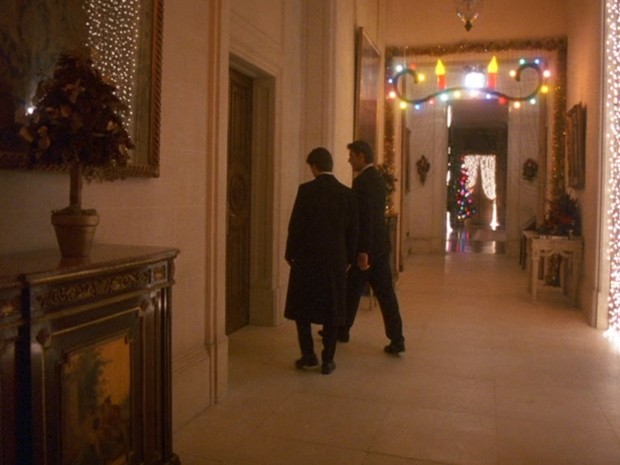 Eyes Wide Shut - Approaching the pool room