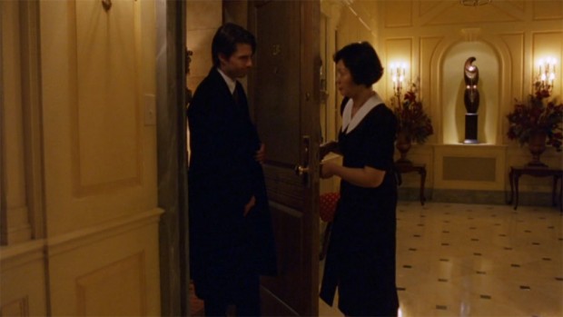 Eyes Wide Shut - Bill enters the Nathanson household