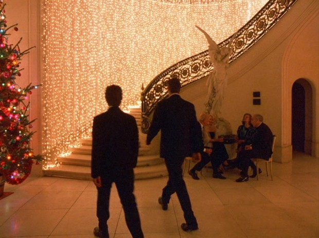 Eyes Wide Shut - Group seated below statue