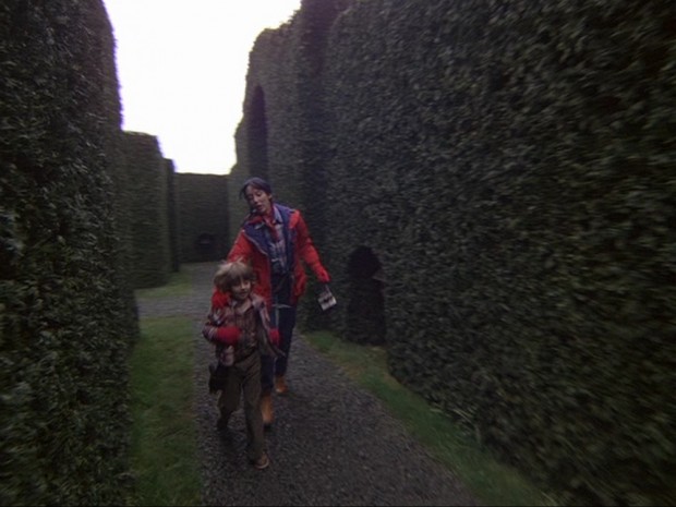 The Shining - Turning left in the maze