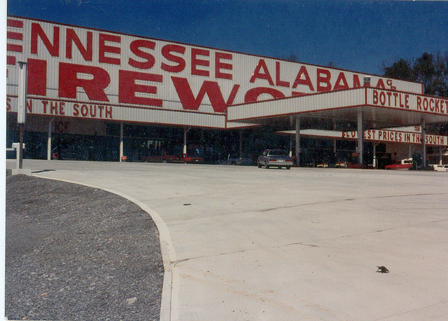 Fireworks Emporium, Tennessee